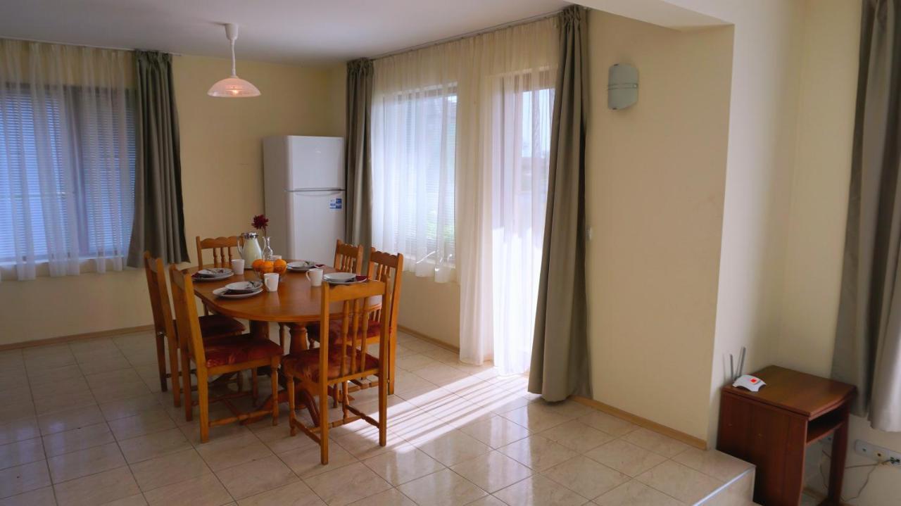 Family Villa Pomelo Bŭlgarevo Exterior foto