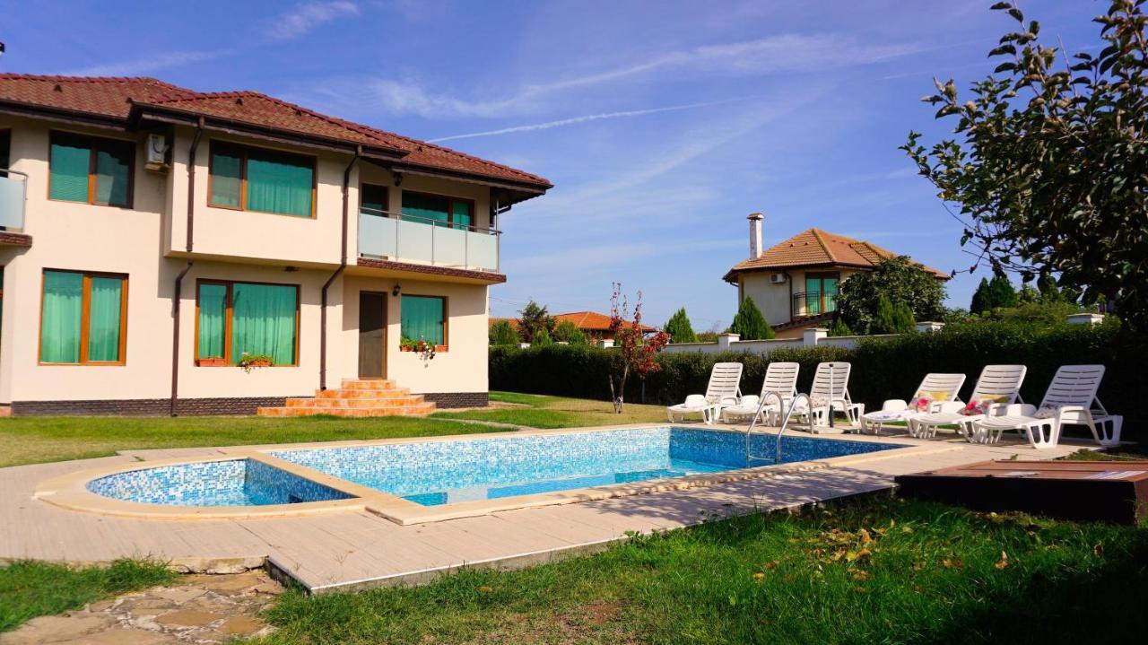 Family Villa Pomelo Bŭlgarevo Exterior foto