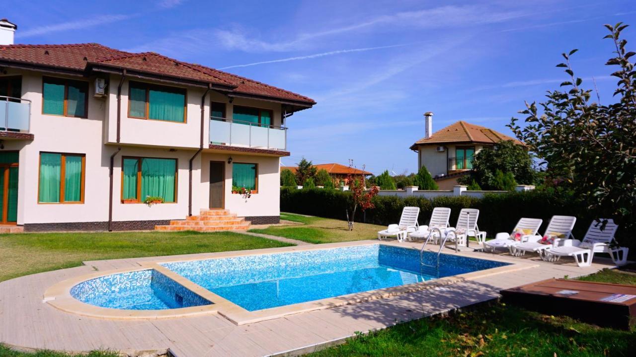Family Villa Pomelo Bŭlgarevo Exterior foto